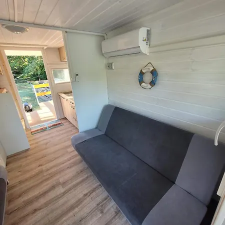 Botel Bodrogpart úszóház *