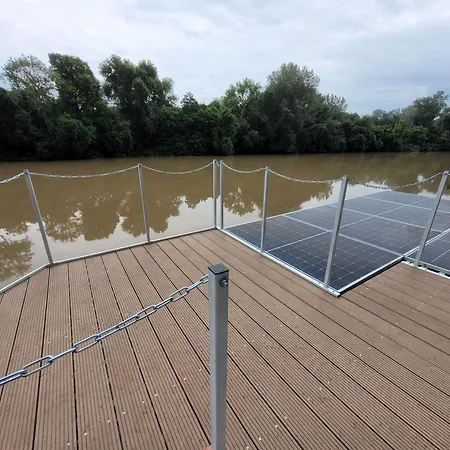 Bodrogpart úszóház Botel Tokaj